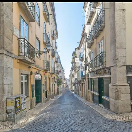 Πανσιόν 05lisbon Private Bedroom With A View Lisboa
